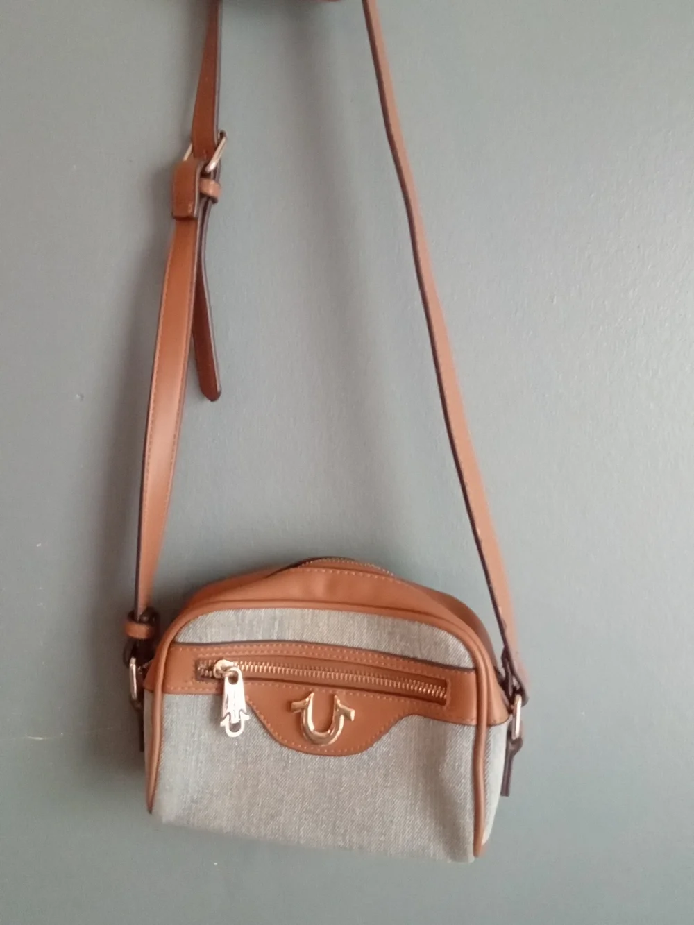 True Religion Crossbody Camera Bag‎ Brown Denim Gold Horseshoe Logo Messenger